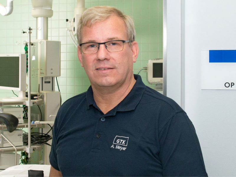 Portrait von Andreas Meyer in den Räumlichkeiten der GTK Krefeld